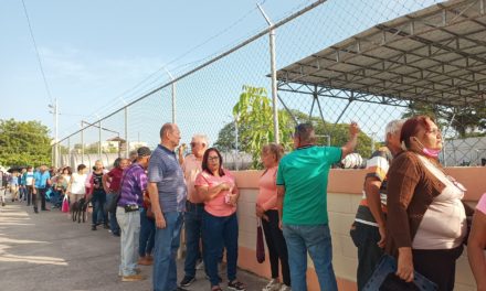 #Girardot || Centro de votación UEN Dr. Carlos Escarrá