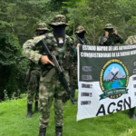 Autodefensas colombianas ofrecen pruebas de violencia contra Venezuela