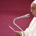 El Papa criticó el uso de la Fe «para aprovecharse de la gente»