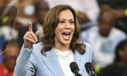 Kamala Harris asegura nominación a candidatura presidencial demócrata