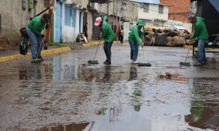 Atendidos habitantes del sector El Recurso afectados por las lluvias