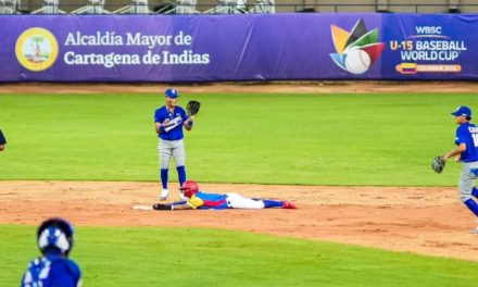 Team Béisbol Venezuela U15 reaccionó tarde y cede en su debut del Mundial