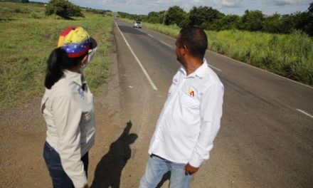 Colocadas más de siete mil toneladas de asfalto en la Troncal 13 en Urdaneta