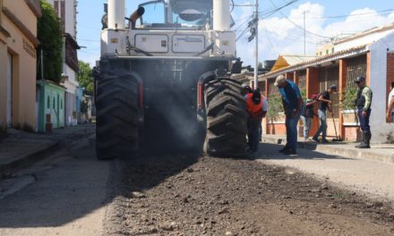 Activan máquina recicladora de asfalto en sector La Maracaya