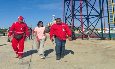 Vicepresidenta Delcy Rodríguez inspeccionó Centro de Refinación de Paraguaná