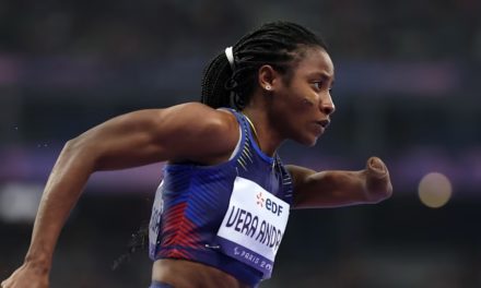 Lisbeli Vera ganó medalla de plata en Paralímpicos París 2024