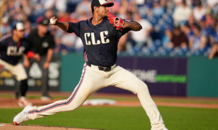 Cleveland sacó del roster de 40 a Carlos Carrasco