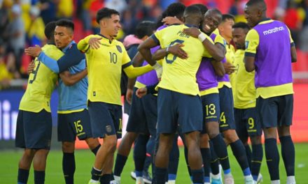 Ecuador vence a Perú en Eliminatorias a Mundial de fútbol