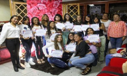 Culmina formación a través del Plan Juventud Emprendedora en Aragua