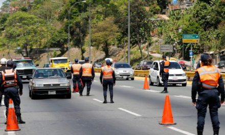 Con dedicación y honestidad el servidor público venezolano cumple su labor