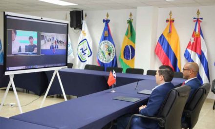 Panamá y China potencian cooperación en la esfera marítima