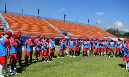 Tigres de Aragua saltó al terreno del José Pérez Colmenares