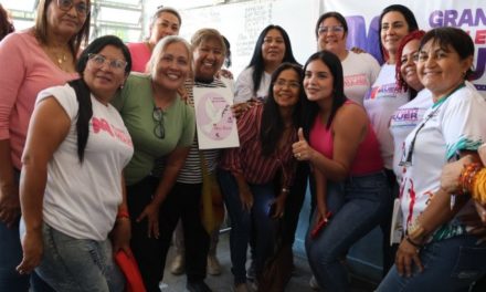 Con diversas actividades mujeres de Girardot celebran Mes Rosa