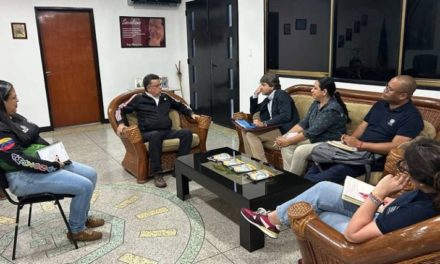 Representante de la ONU en Venezuela revisa planes de cooperación en Amazonas