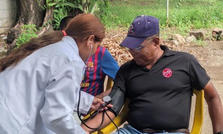 Abuelos y abuelas de Mariño atendidos con Jornada de Atención Integral