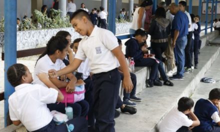 Más de 500 escuelas fueron rehabilitadas en el territorio nacional