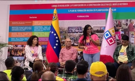 Movimiento Somos Venezuela debate propuestas para Congreso del Bloque Histórico