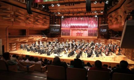 Concierto​ sinfónico conmemoró el Mes Rosa en Caracas