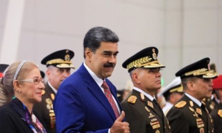 Presidente Maduro ratifica a Padrino López y anuncia nuevas designaciones en la FANB