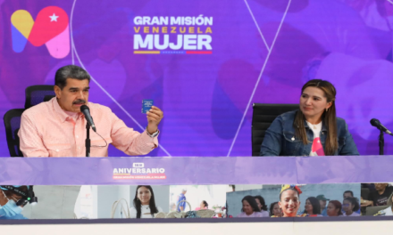 Ejecutivo nacional pide a las mujeres plan para perfeccionar la gestión de Gobierno