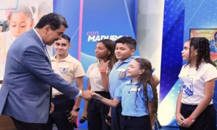 Venezuela avanza hacia el 100 por ciento de escolaridad pública