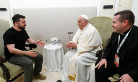 Papa Francisco se reunió con Zelenski en el Vaticano