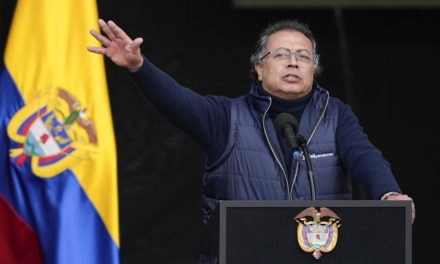 Petro lanza advertencia a disidencias de las FARC