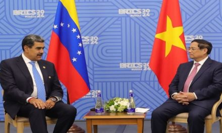 Venezuela fortalece cooperación bilateral con Vietnam en la cumbre de los BRICS