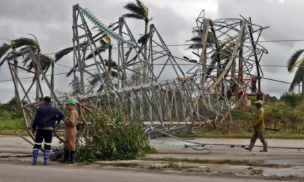 Cuba restauró servicios esenciales tras el paso del huracán Rafael