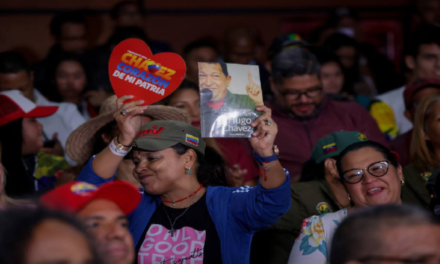 Diosdado Cabello exhorta a padres y representantes regular uso de RR.SS. en los niños