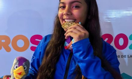 Esgrimista venezolana es campeona en la Copa del Mundo Juvenil