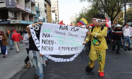 Pueblo de Quito protesta para exigir renuncia de Daniel Noboa