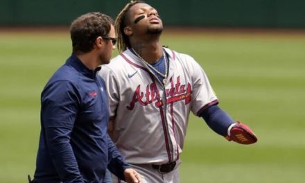 Ronald Acuña tiene pocas probabilidades de volver en el inicio de la temporada 2025