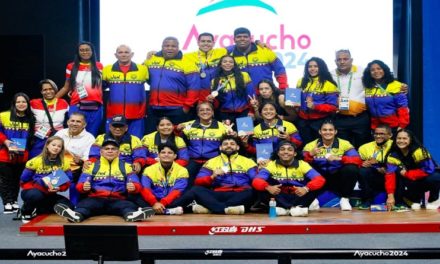 Venezuela logró 16 medallas en levantamiento de pesas en Ayacucho 2024