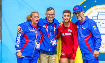 Joseph «El Gato» Chávez se colgó oro en lucha amateur