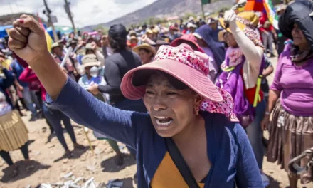 Diplomáticos bolivianos reafirman lealtad con Arce y el pueblo