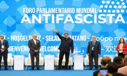 Presidente Maduro clausura primer Foro Parlamentario Mundial Antifascista