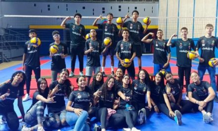 Preselección femenina de voleibol se prepara rumbo a Suramericanos Escolares