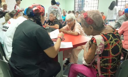 Abuelos en Zuata fueron atendidos con jornada de salud