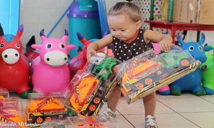 Niños del Hospital Dr. Elías Toro fueron favorecidos con la entrega de juguetes