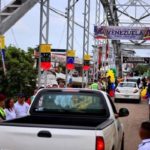 Gran afluencia de Vehículos Cruzan a Colombia por el Puente Simón Bolívar