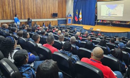 Plantean estrategias para transformación integral del Aeropuerto Simón Bolívar