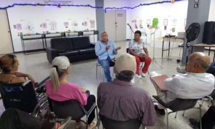 Cronistas realizaron conversatorio «Trascendencia histórica de la Batalla de Ayacucho»