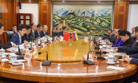 Vicepresidenta Rodríguez: China y Venezuela forman sólido bloque pluripolar