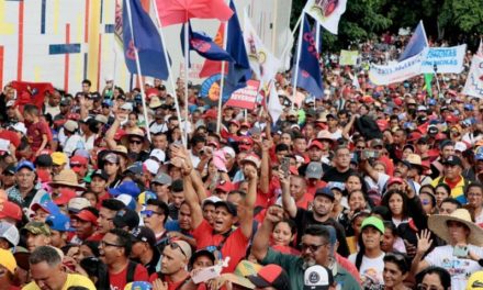 Pueblo leal marchó para conmemorar 165 años de Batalla de Santa Inés