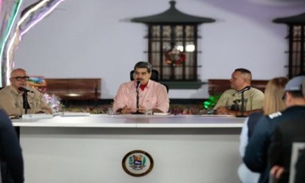 Presidente Maduro ordena crear un fondo para la cartera comunal