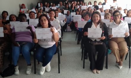 Defensoría del Pueblo certificó a 87 personas en DDHH sobre VIH