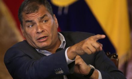 Rafael Correa alerta de eventual «golpe de Estado» por parte del mandatario Noboa