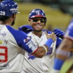 Yangervis Solarte vestirá la camiseta de las Águilas de Veracruz en México