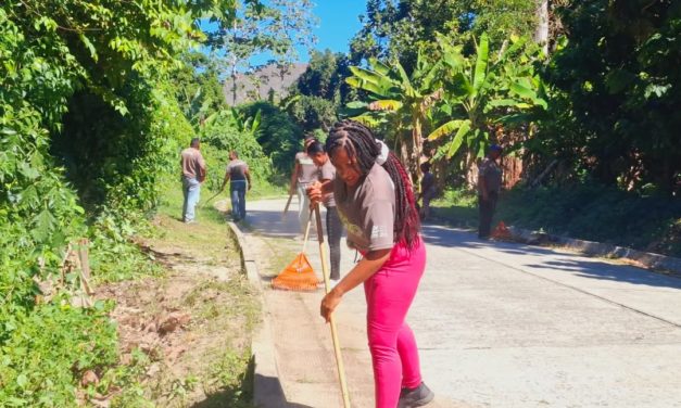 Realizada limpieza en vías costeras de Mariño